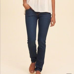 ⭐️ NWOT Hollister Straight leg Jeans